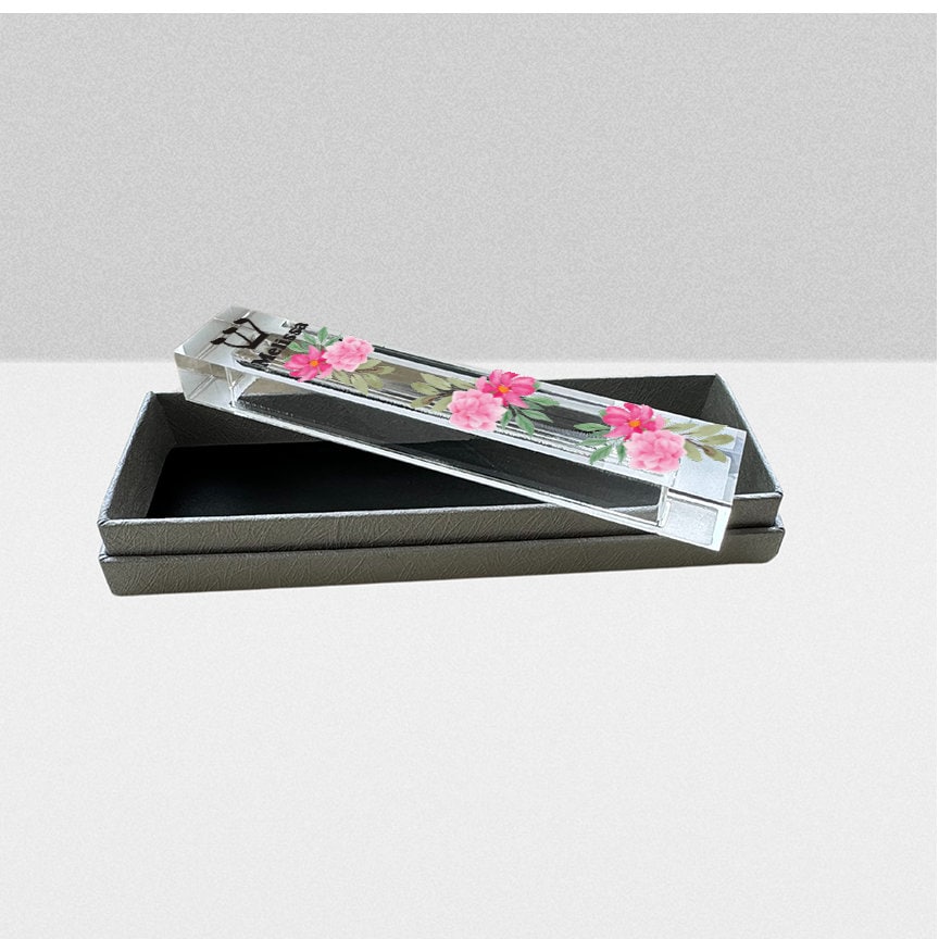 Mezuzah - Flower Mezuzah - With or without Name - Acrylic Mezuzah - Modern Mezuzah - Personalized Mezuzah - Floral Mezuzah Case