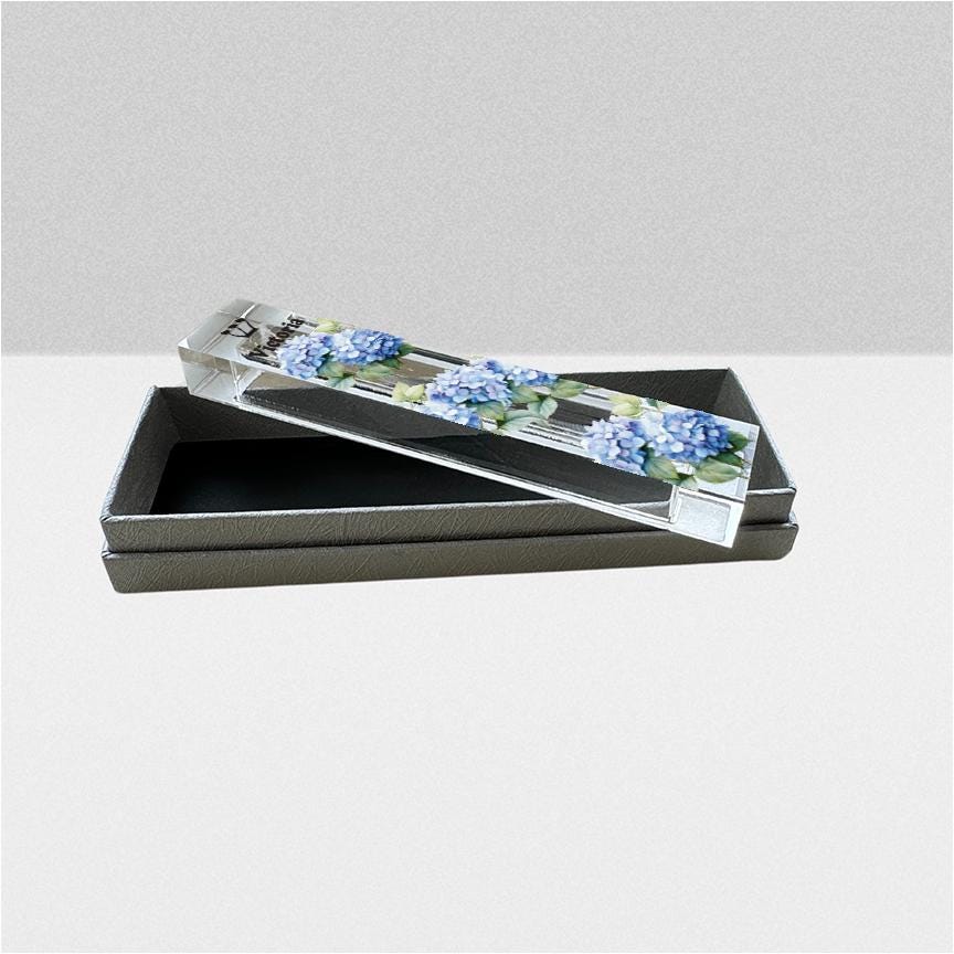 Hydrangea Mezuzah - Personalized Acrylic Hydrangea Mezuzah - Floral Judaica Gift - Custom New home gift