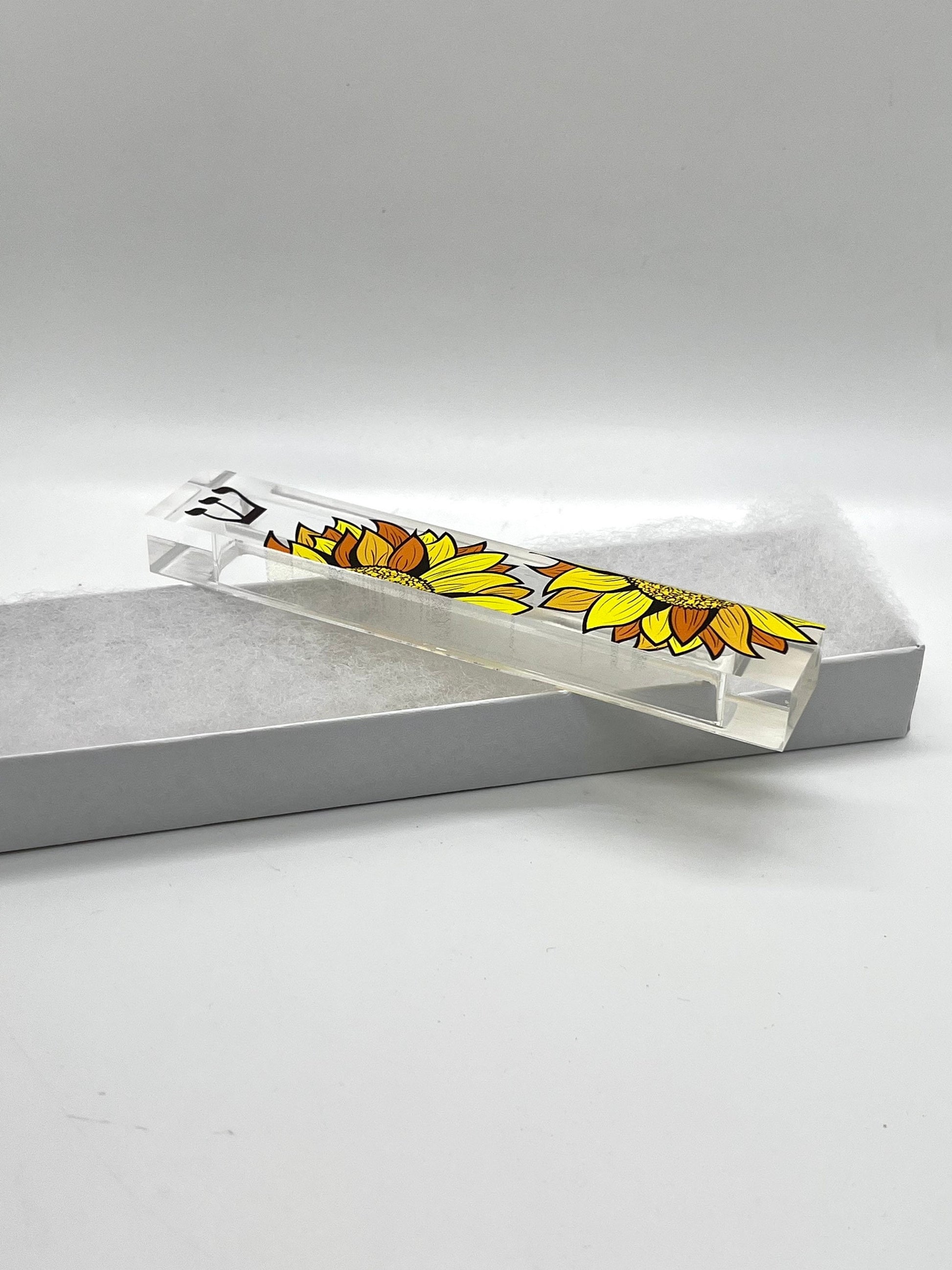 Mezuzah - Sunflower Mezuzah - Acrylic Mezuzah - Modern Mezuzah -Personalized Judaica Gift - New Baby Gift - Kids Mezuzah - New Home